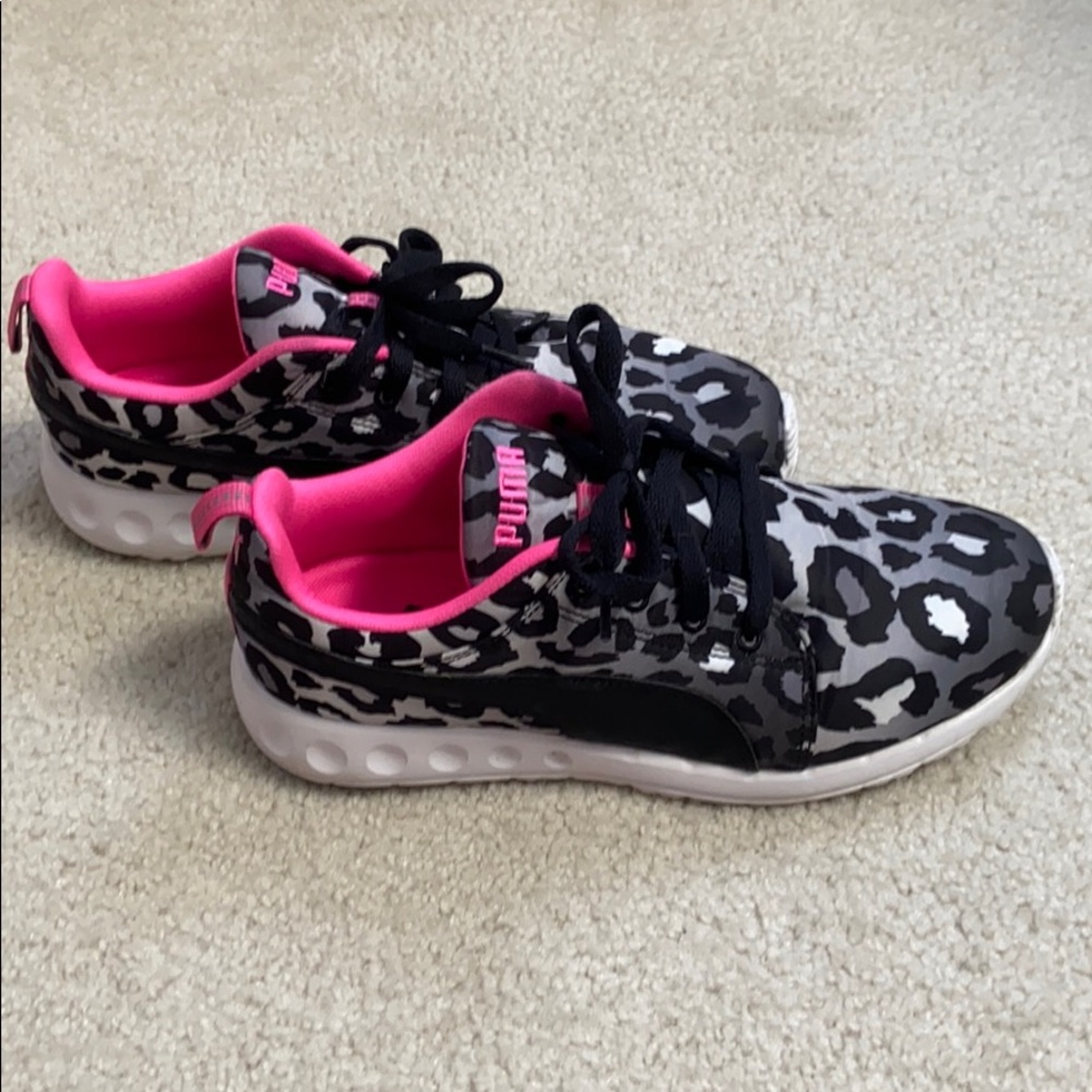 Puma Sneakers